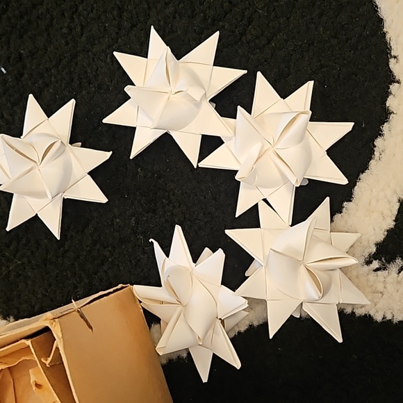 Vintage 10 mercury glass ornaments ,3 plastic 🔔 1970s box included - Picture 7 of 10